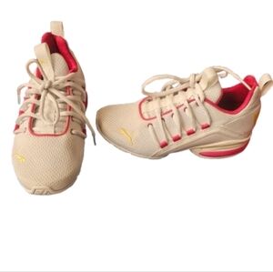 Puma Kids Shoes in White and Pink 4C